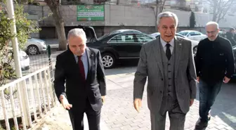 Çiçek ve Arınç'tan İhlas Medya Ankara Grubu Temsilcisi Kahraman'a ziyaret