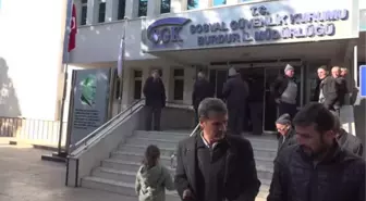 EYT'liler SGK önlerinde yoğunluk oluşturdu