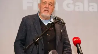 İLBER ORTAYLI 'ÇANAKKALE GEÇİLMEZ' SÖZÜ BRİTANYA GENELKURMAYI TARAFINDAN SÖYLENDİ