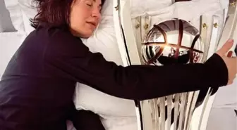 Asena Yalçın'dan Messi göndermesi