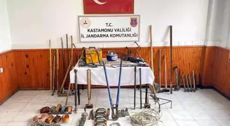 Kastamonu'da evlerden 69 parça eşya çalan hırsız tutuklandı