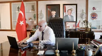 Trabzon Belediye Başkanı Zorluoğlu, AA'nın 'Yılın Fotoğrafları' oylamasına katıldı