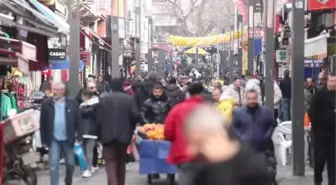 Trakya şivesiyle yazılan Berber Asan tabelası gülümsetiyor