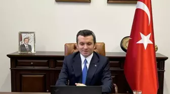 Türkiye'nin Zagreb Büyükelçisi Kıran, AA'nın 'Yılın Fotoğrafları' oylamasına katıldı