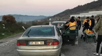 Balıkesir'de iki otomobil çarpıştı, 1 kişi yaşamını yitirdi