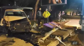 KADIKÖY'DE KAZADA YARIŞ İDDİASI: 3 YARALI