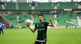 Sakaryaspor'u şampiyonluğa taşıyan oyuncu bu sene takımdan gönderildi