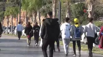 Yılın son gününde dünyaca ünlü sahile akın ettiler