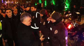 Kocaeli Emniyet Müdürü Tipioğlu, görevdeki personelin yeni yılını kutladı