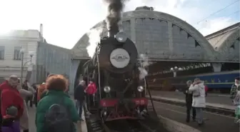 Ukrayna'nın Lviv kentinde savaşın gölgesinde 'Retro Tren Gezisi'