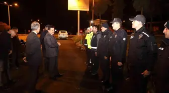 Yılbaşı tedbirlerini yerinde denetleyen Vali Arslantaş, görev başındaki personelin yeni yılını kutladı