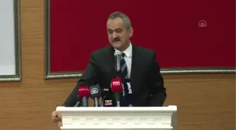 Bakan Özer: '70 yıllık gecikmelerin hepsi son 20 yılda telafi edildi'