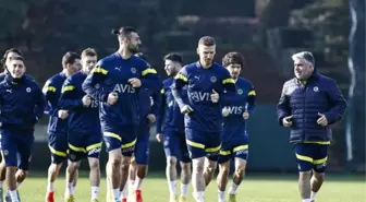 Fenerbahçe'de üç yıldız futbolcu maç kadrosuna alınmadı