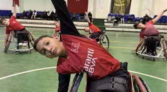 Gazi basketbolcu çavuş, engelli çocuklara umut oldu