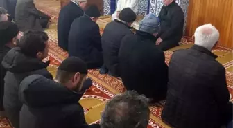 Gediz'de 'Ailece camideyiz, milletçe duadayız' sabah namazı buluşması