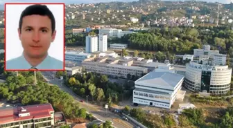 Başörtülü intörn doktoru ameliyata almadığı iddia edilen profesör, açığa alındı