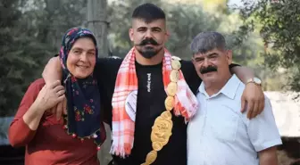 Kırkpınar'ın Başpehlivan'ı Cengizhan Şimşek'in Kazandığı Tüm Ödüller Elinden Alındı