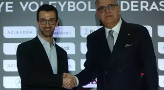 A Milli Kadın Voleybol Takımı'nda Daniele Santarelli dönemi başladı