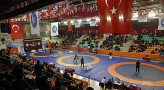 23 Yaş Altı Grekoromen Güreş Türkiye Şampiyonası başladı