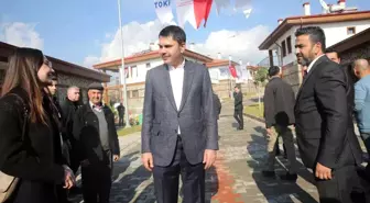 Bakan Kurum: 'Orta gelirli vatandaşlarımız 4 bin 400 TL'den başlayan taksitle ev sahibi olabilecek'