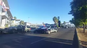 CULİACAN - Meksika'da El Chapo'nun oğlu Guzman'ın yakalanmasının ardından olaylar sürüyor (2)