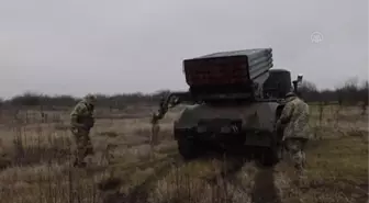 Ukrayna ordusunun Donbas bölgesinde askeri hareketliliği sürüyor