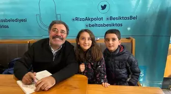Yazar Ahmet Ümit, Beşiktaş Beltaş Kitap Kafe'de Okurlarıyla Buluştu