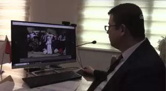 Bitlis Emniyet Müdürü Özcan ve Rektör Elmastaş, AA'nın 'Yılın Fotoğrafları' oylamasına katıldı