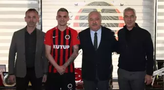 Gençlerbirliği'nden savunma ve orta sahaya takviye