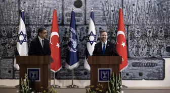 Türkiye'nin Tel Aviv Büyükelçisi Torunlar, İsrail Cumhurbaşkanı'na güven mektubunu sundu