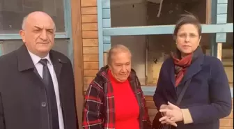 İlay Aksoy, Erol Taş'ın Harabeye Dönen Kahvehanesini Ziyaret Etti