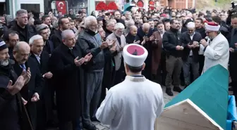 TBMM Genel Sekreteri Kumbuzoğlu'nun babası, Trabzon'da son yolculuğuna uğurlandı (2)