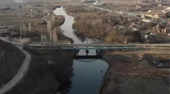 Kuraklık, Türkiye'nin en uzun nehrini de etkiledi! Kızılırmak'ta adacıklar ortaya çıktı