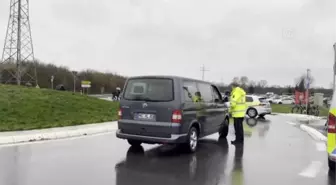 LÜTZERATH - Almanya'nın 'linyit köyü' Lützerath'da madenin genişletilmesine çevrecilerin itirazı sürüyor (3)
