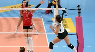 VakıfBank'ın ligdeki galibiyet serisi sürüyor