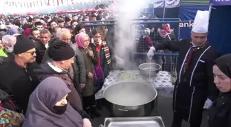 Rize'de Hamsi Festivalinde 2,5 Ton Hamsi 3 Saatte Tükendi