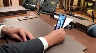 Bakan Çavuşoğlu, mağdur Türk öğrenci Solmaz ile görüştü