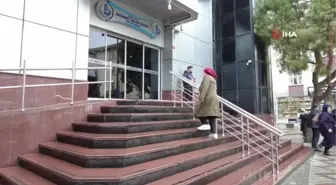 Kalça gelişim geriliği hastalığını yenen 68 yaşındaki kadın, 'İstanbul'u semt semt yürüyerek gezeceğim'