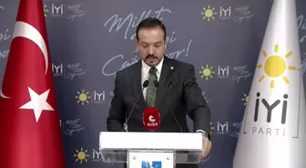 Kürşad Zorlu'dan 'Sadat Reklamı' Tepkisi: 'Böyle Bir Şey Asla Kabul Edilebilir Değil. Bunun Detaylarının, Arka Planının Mutlaka Araştırılması...