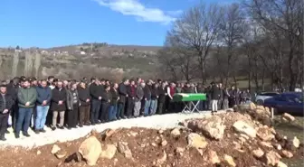 Trafik kazasında ölen lise öğrencisi toprağa verildi