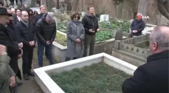 Mehmet Ali Birand vefatının 10. yıl dönümünde mezarı başında anıldı