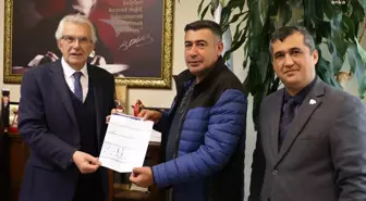 Ödemiş Belediyesi, TOKİ Konutlarının Oturma Ruhsatlarını Teslim Etti