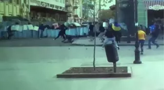 Rusya Başkonsolosu: Ukrayna halkına karşı değil, suçlu milliyetçi rejime karşı savaşıyoruz