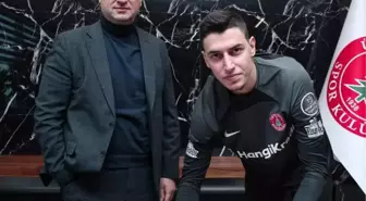 Ümraniyespor, Berke Özer'i kiralık olarak kadrosuna kattı
