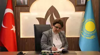 Aile ve Sosyal Hizmetler Bakanı Derya Yanık, Ahmet Yesevi Üniversitesini ziyaret etti