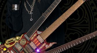 Dünyaca ünlü gitar virtüözü Steve Vai, 2 konser için Türkiye'de