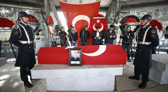 Şehit Jandarma Uzman Çavuş Eroğlu, Adana'da son yolculuğuna uğurlandı (3)