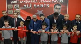 Manisalı şehidin adını taşıyan okul için şehadetinin yıldönümünde resmi tören yapıldı