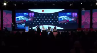 Türkiye Mezunları Forumu'nda Yeni Medya ve Güvenilir Bilgi konuşuldu