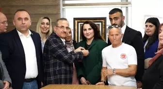 AK Partili Sürekli'den 6'lı masaya adaylık göndermesi